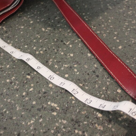 Latico New Jersey USA Red Leather Shoulder or Tote Footed Silver Hardware - Picture 12 of 14